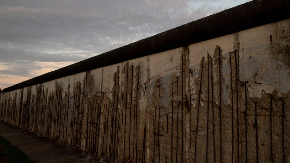 UE. Hungria é país que mais defende construção de muros contra migrantes