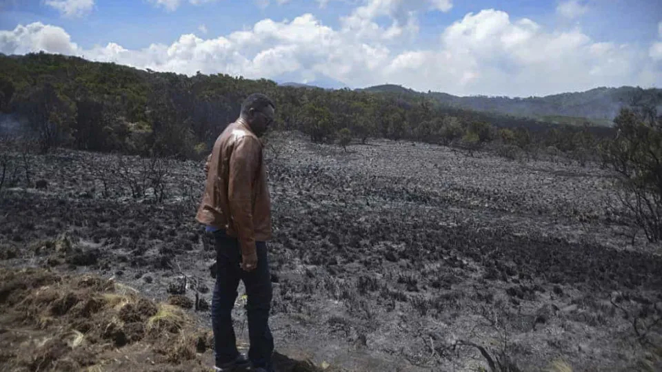 Incêndio no Kilimanjaro está controlado