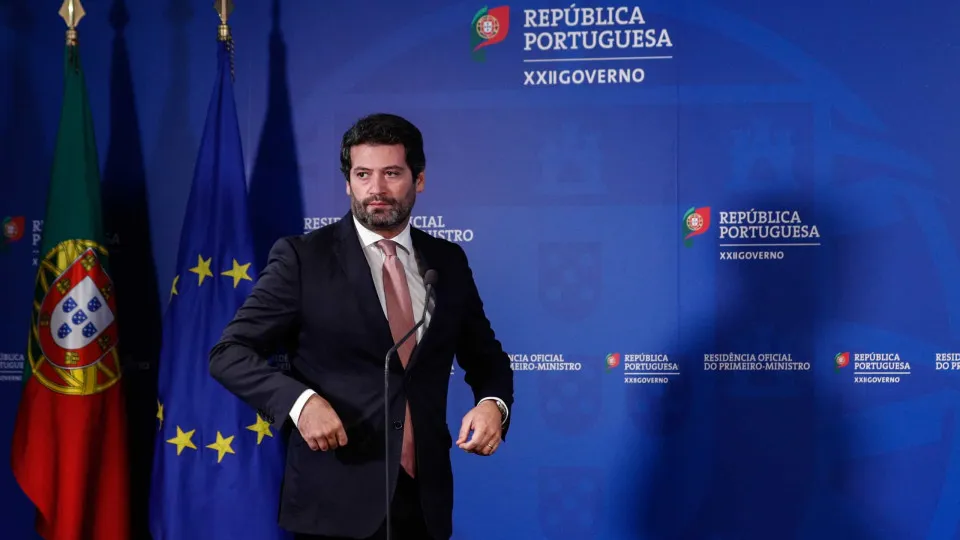 Chega contra "confusões" rejeita confinamento geral