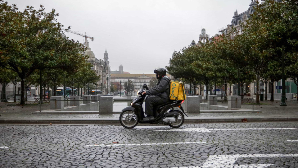 Porto. Estafetas de plataformas digitais exigem reajustamento das tarifas