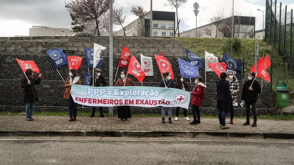 Enfermeiros exigem fim da PPP do Hospital de Loures e carreira única