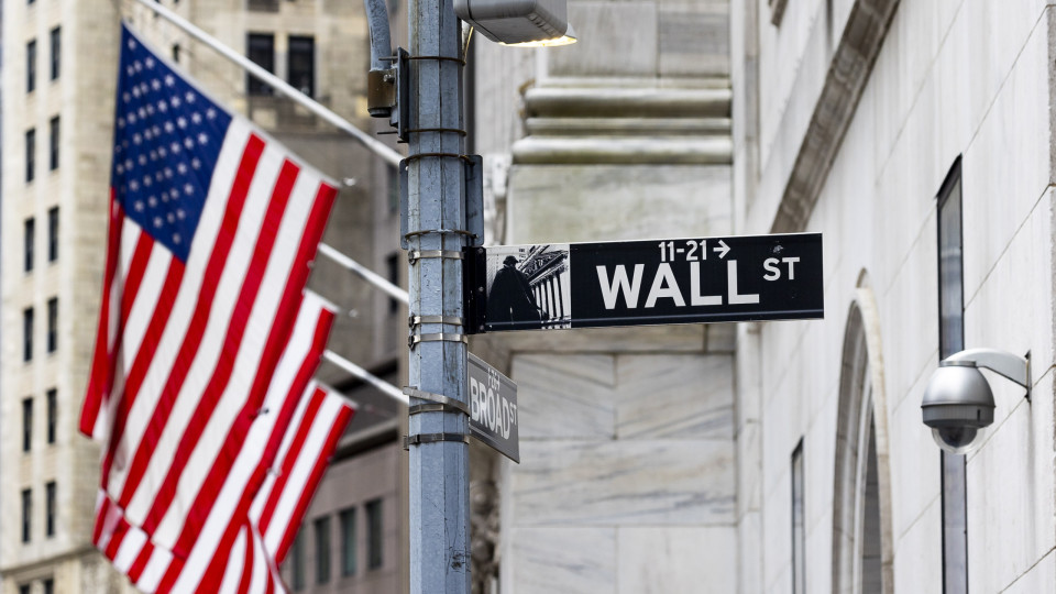 Wall Street fecha em baixa preocupada com impacto da declaração da Fed