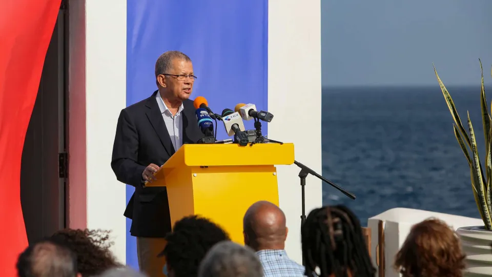 Cabo Verde. MpD aprova apoio à candidatura de Carlos Veiga à presidência