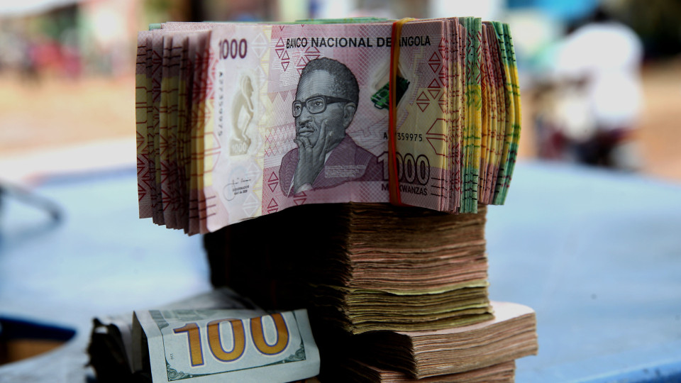 Remessas dos emigrantes portugueses em Angola sobem quase 10% setembro