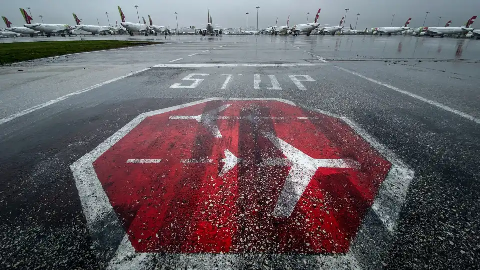 Cinco funcionários a operar no aeroporto de Lisboa detidos por tráfico