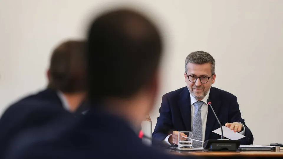 NB: Moedas diz que foi apenas "polido e educado" com Ricardo Salgado