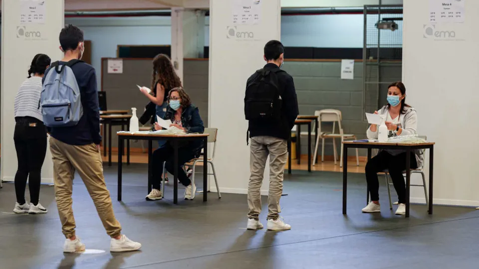 Educação deve estar "no centro" dos planos de recuperação pós-pandemia
