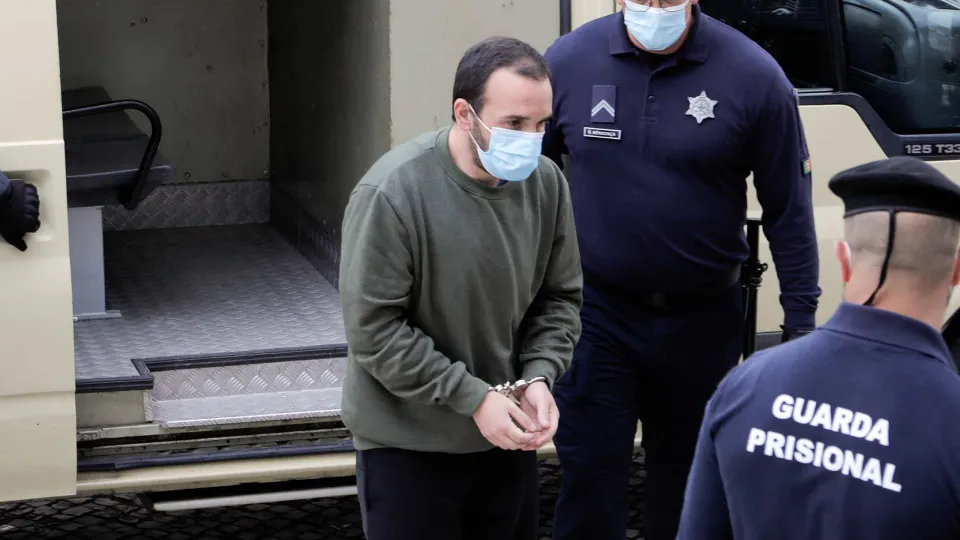 Caso Valentina. Pai condenado a pena máxima, madrasta a mais de 18 anos