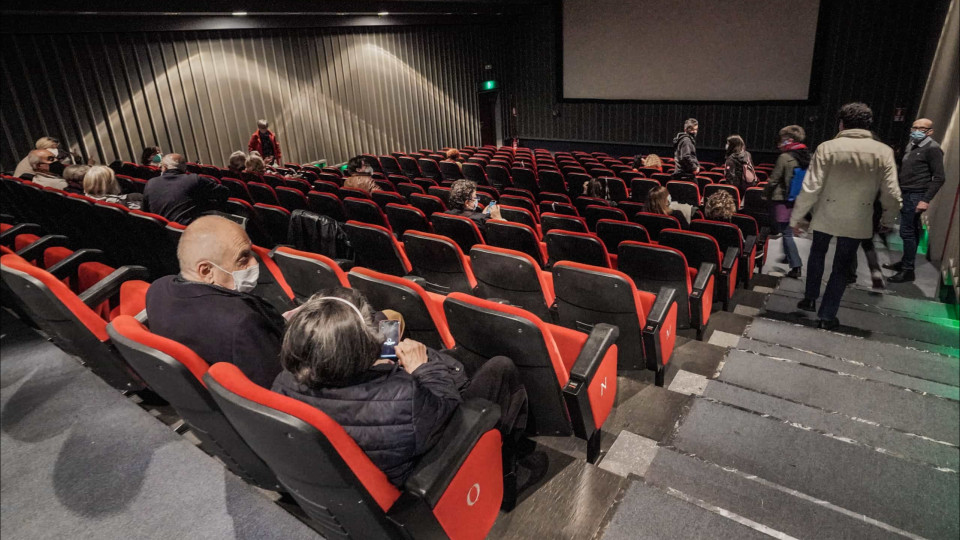 Bélgica reabre cinemas, teatros e refeições no interior a 9 de junho