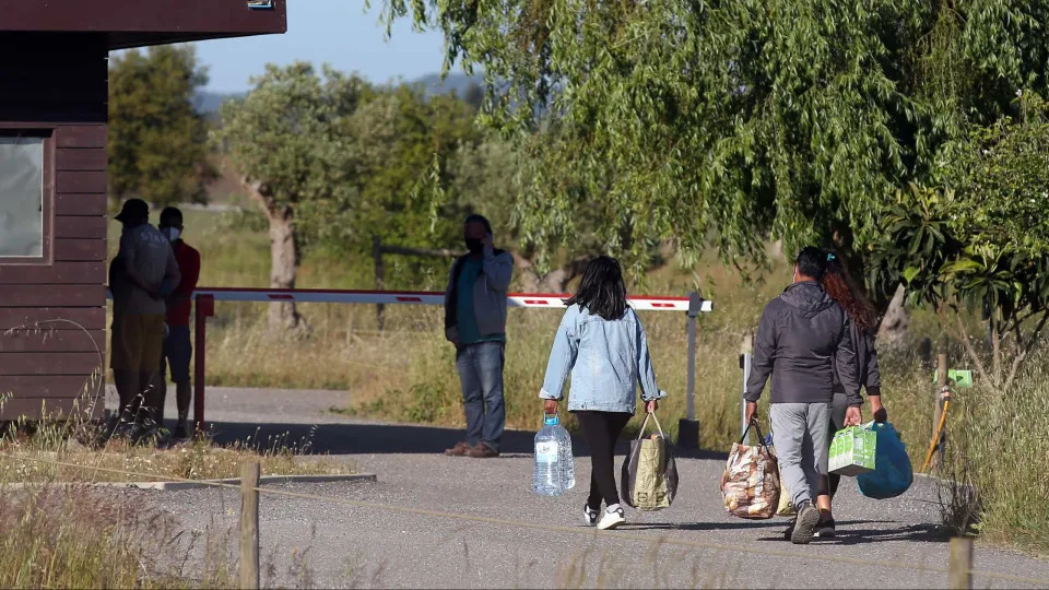 Proprietários querem fim da requisição civil após retirada de imigrantes