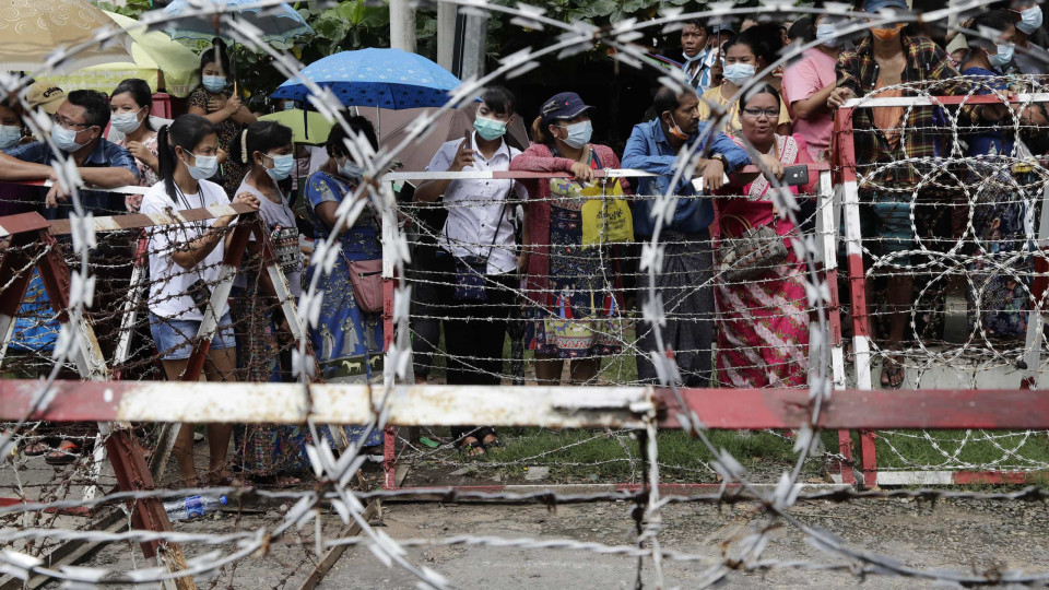 Myanmar. Mais de dois mil detidos vão ser hoje libertados