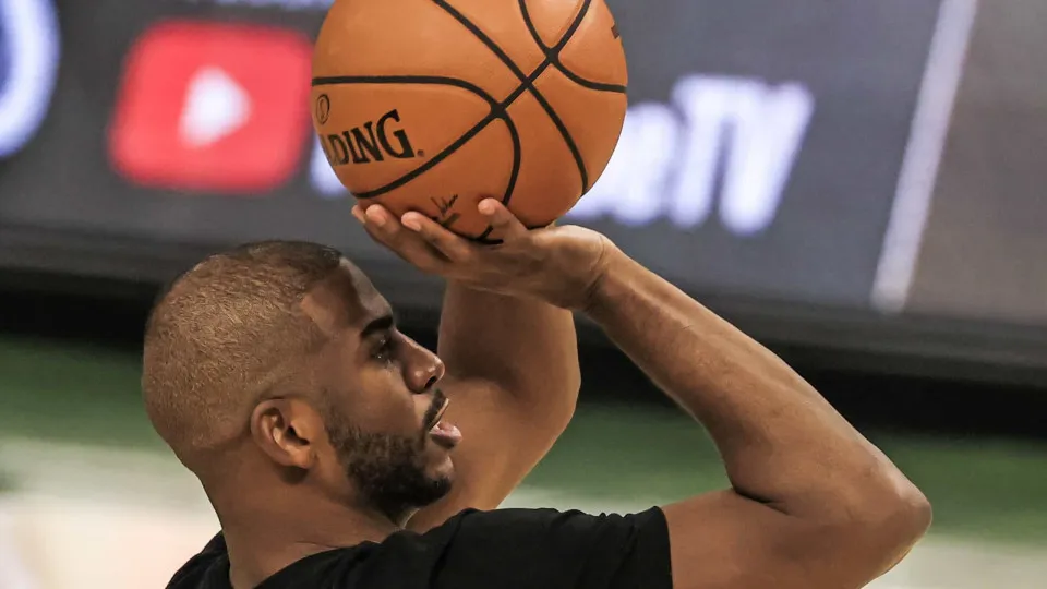 NBA: Chris Paul é o primeiro a fazer 20 mil pontos e 10 mil assistências