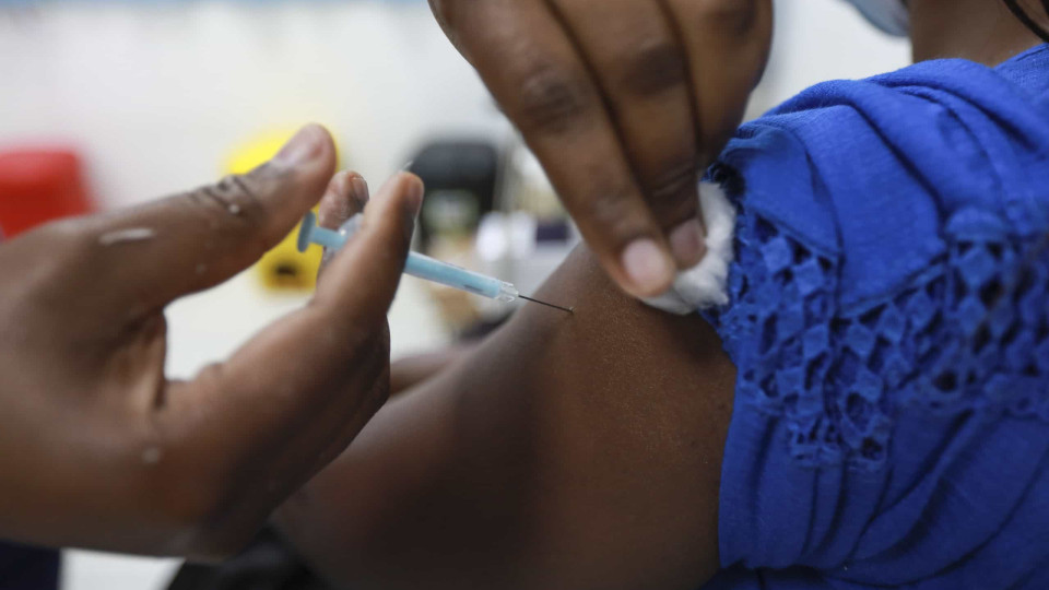 Guiné-Bissau quer que UE aceite o seu certificado digital de vacinação