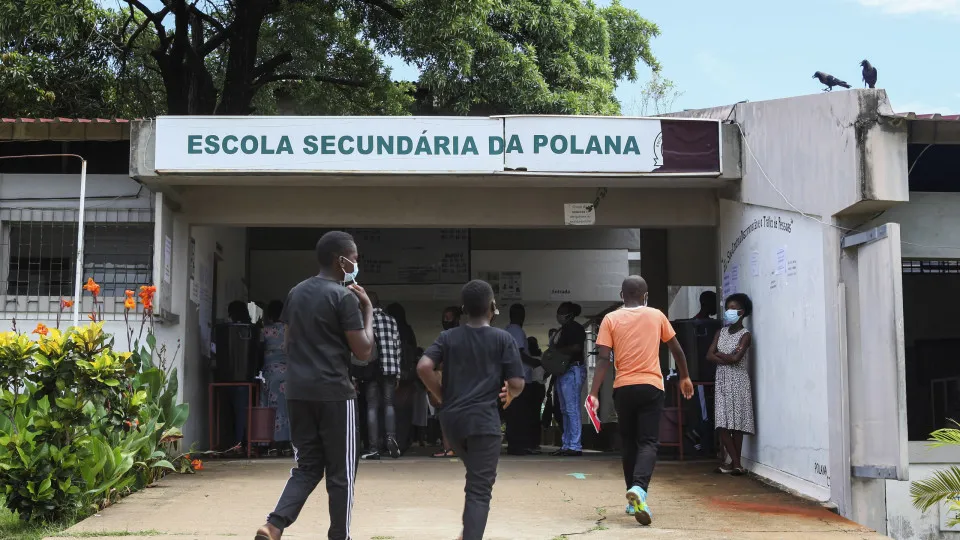 Países africanos devem gastar mais em educação reinvestindo poupanças