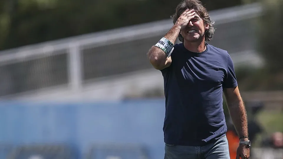 Sá Pinto abandona comando técnico do Moreirense após descida à II Liga