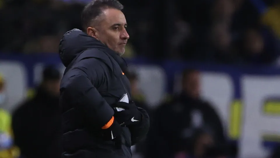 Corinthians, de Vítor Pereira, cede 'nulo' em Goiânia