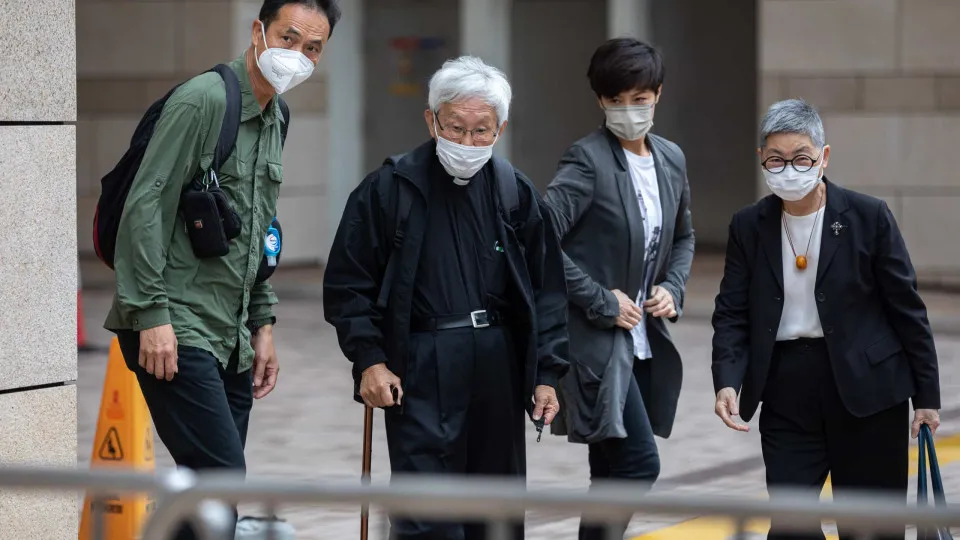 Cardeal Zen de Hong Kong nega em tribunal falha em fundo de manifestantes