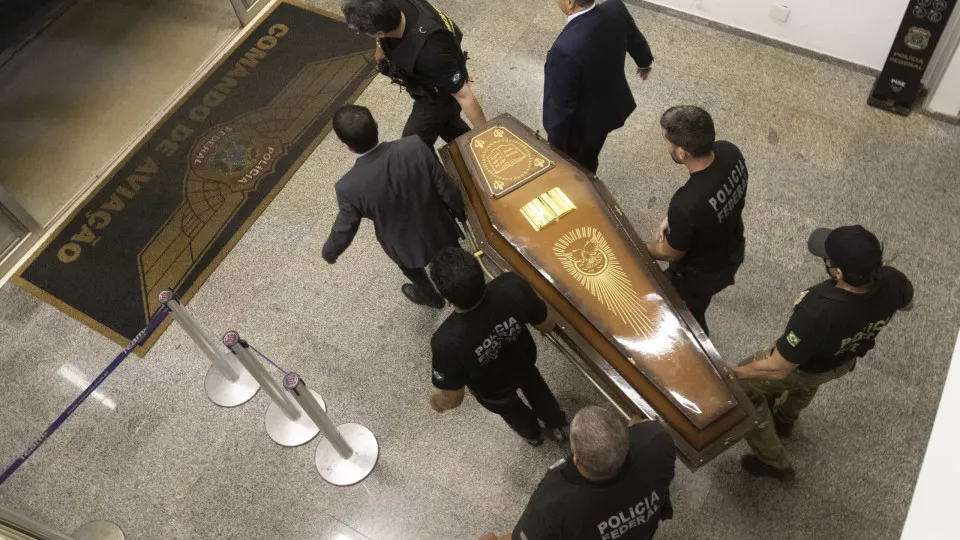 Jornalista britânico e ativista brasileiro mortos por "arma de fogo"