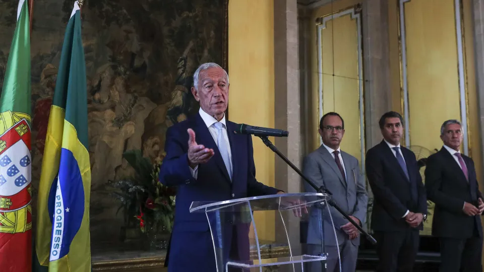 Marcelo aplaudido ao defender que "saída para a pobreza é a cultura"