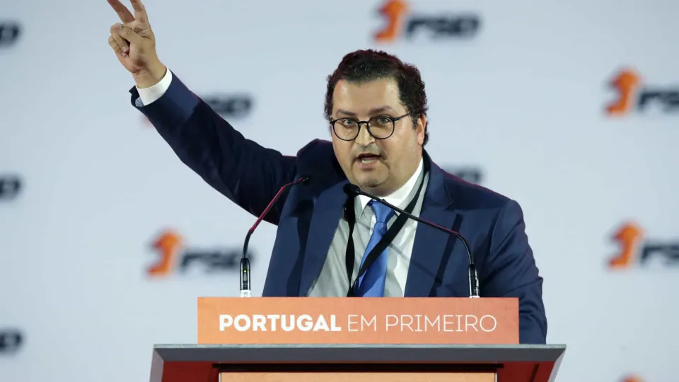 Joaquim Miranda Sarmento eleito líder parlamentar do PSD