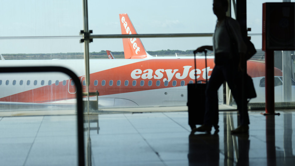 Tripulantes da easyJet iniciam hoje greve de cinco dias em maio e junho