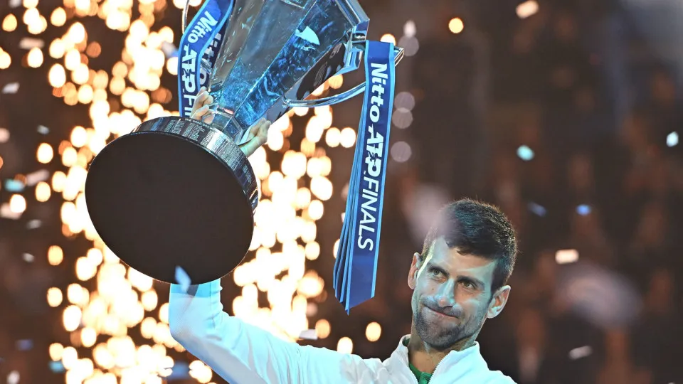 Djokovic sobe a 5.º do ranking mundial, Alcaraz fecha 2022 na liderança