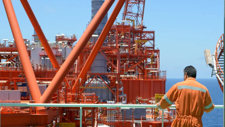 Petrolífera Eni avança quinta-feira com megaprojeto de gás em Moçambique