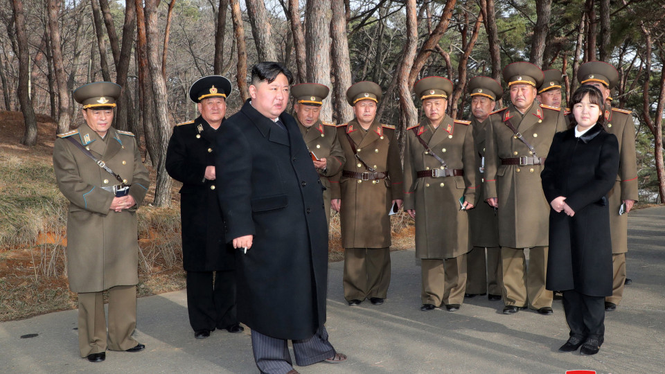 Coreia do Norte adota "medidas práticas" de dissuasão da guerra