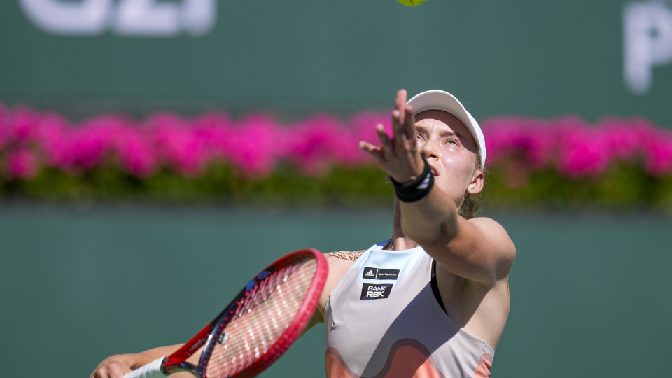 Elena Rybakina vence número um do ténis e garante final de Indian Wells