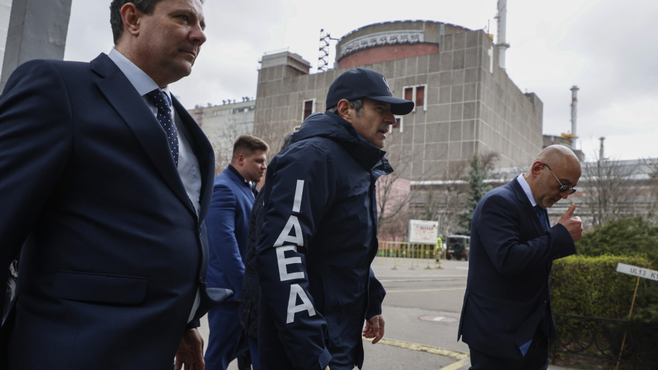 "Evitar catástrofe". AIEA tenta acordo para proteger central de Zaporíjia