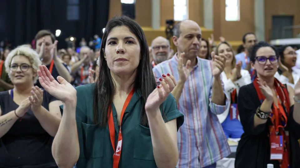 "Não estamos condenados ao vexame que a maioria absoluta impõe"