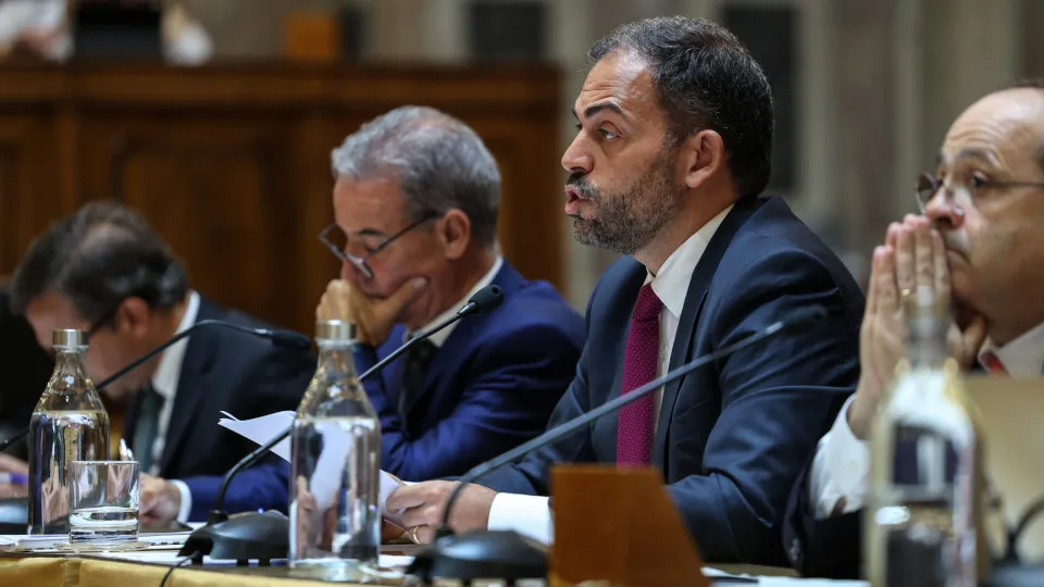 Ministro destaca apoios para floresta superiores a 450 milhões de euros