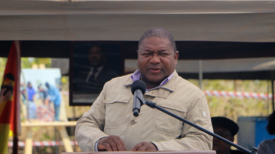 Presidente moçambicano exige ao exército que modelo ofensivo prevaleça   