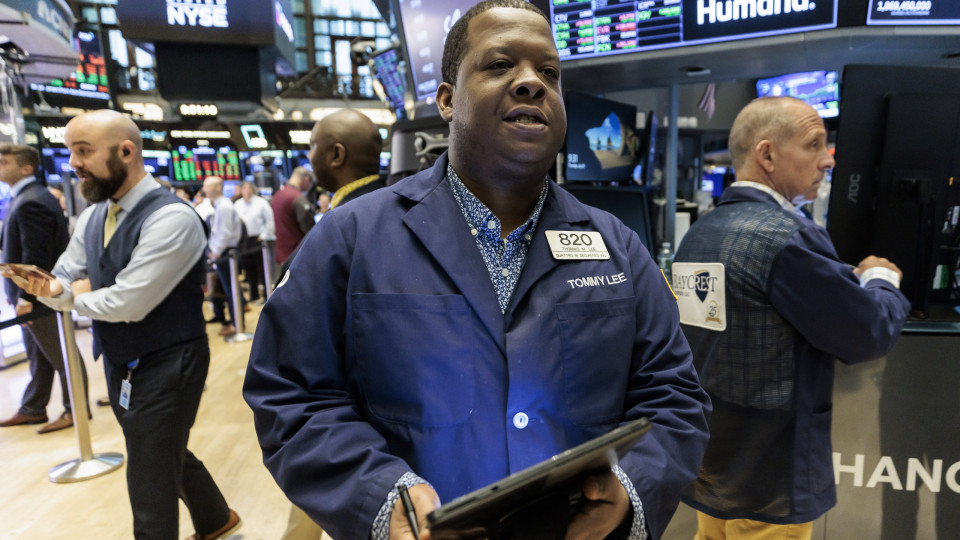Bolsa em Wall Street negoceia em baixa no início da sessão