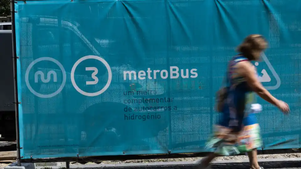 AM do Porto pede à Metro um ponto de situação sobre metrobus