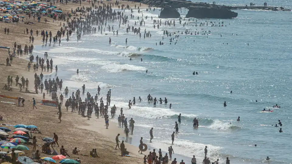 Calor? IPMA coloca oito distritos a 'amarelo'. Saiba quais