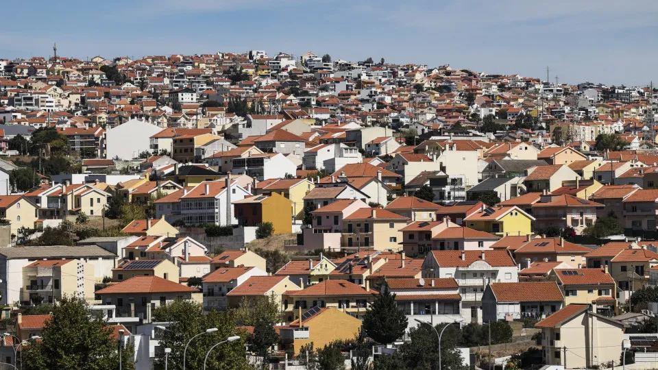 Avaliação bancária na habitação sobe para 1.538 euros/m2 em agosto