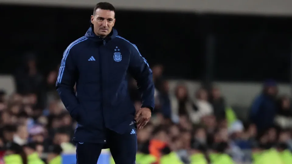 Scaloni equaciona deixar comando da seleção argentina