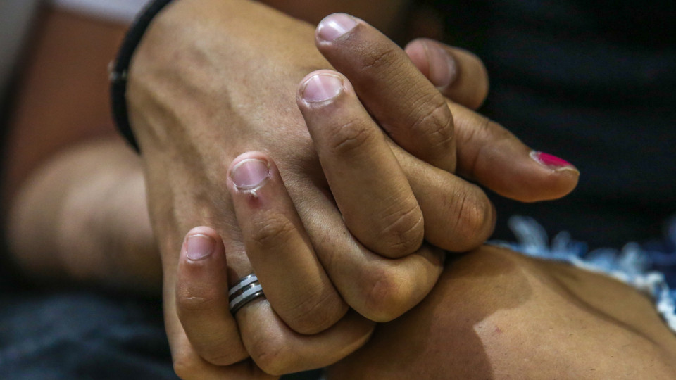 Bênção de casais do mesmo sexo não é uma "heresia", diz Vaticano