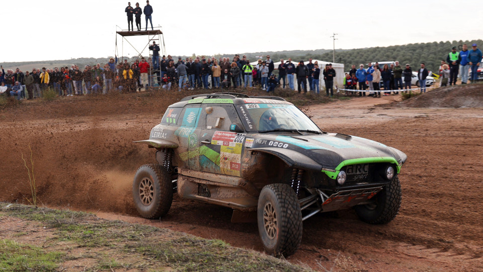 João Ferreira vence Baja da Polónia e é segundo na Taça do Mundo de TT