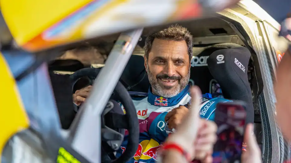 Al-Attiyah e Ross Branch sagram-se campeões mundiais de todo-o-terreno