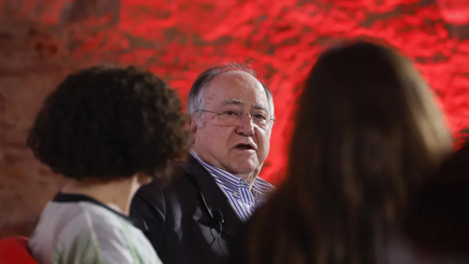 Vasco Lourenço apoia Seguro e apela à desistência de António Filipe e Catarina Martins