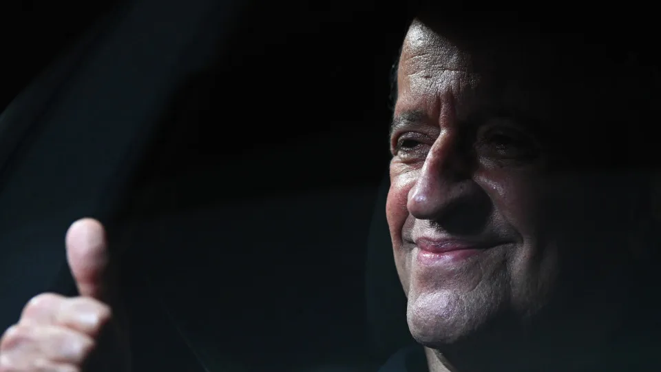 Supremo bloqueia 119 milhões de reais a líder do Partido Liberal
