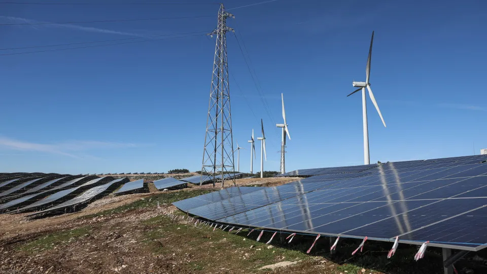 Portugal pode antecipar meta de 80% de renováveis na eletricidade em 2025