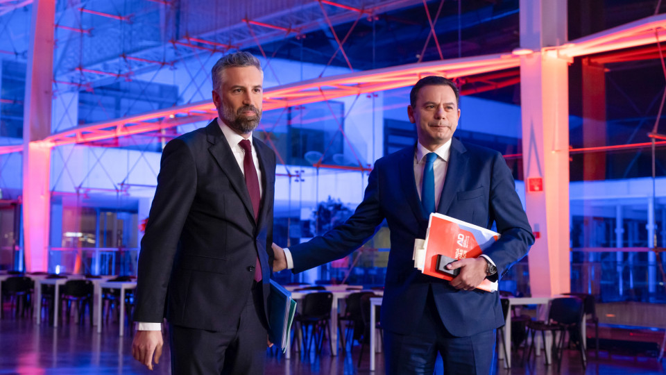 PS admite viabilizar governo da AD sem obter reciprocidade de Montenegro