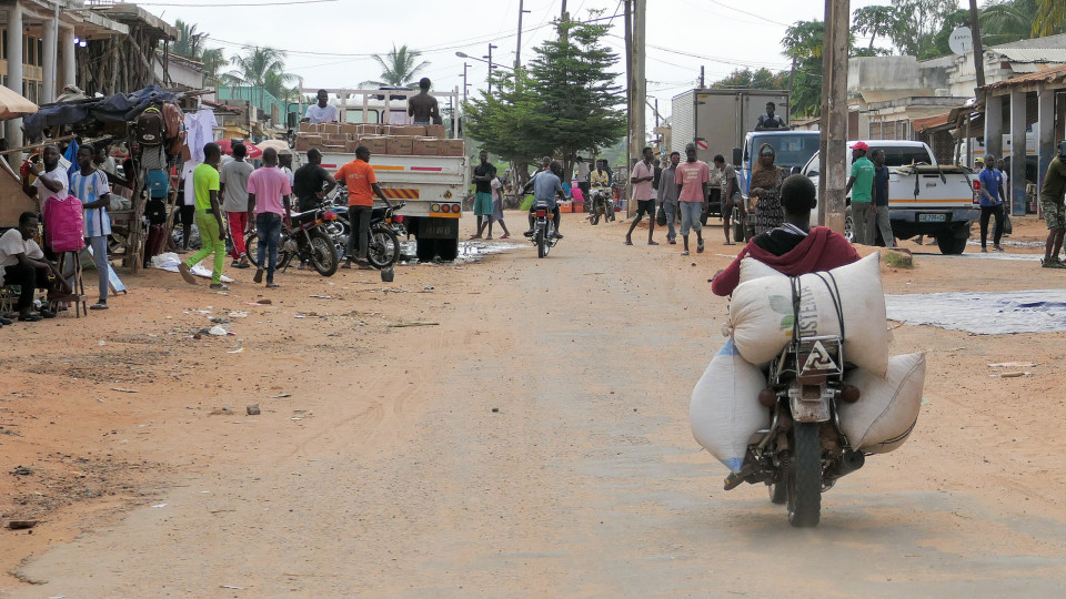 Terrorismo e clima criam "constrangimentos" na mobilidade em Moçambique