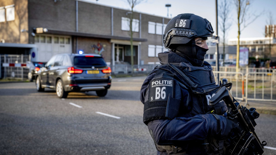 Líder do crime organizado condenado a prisão perpétua nos Países Baixos