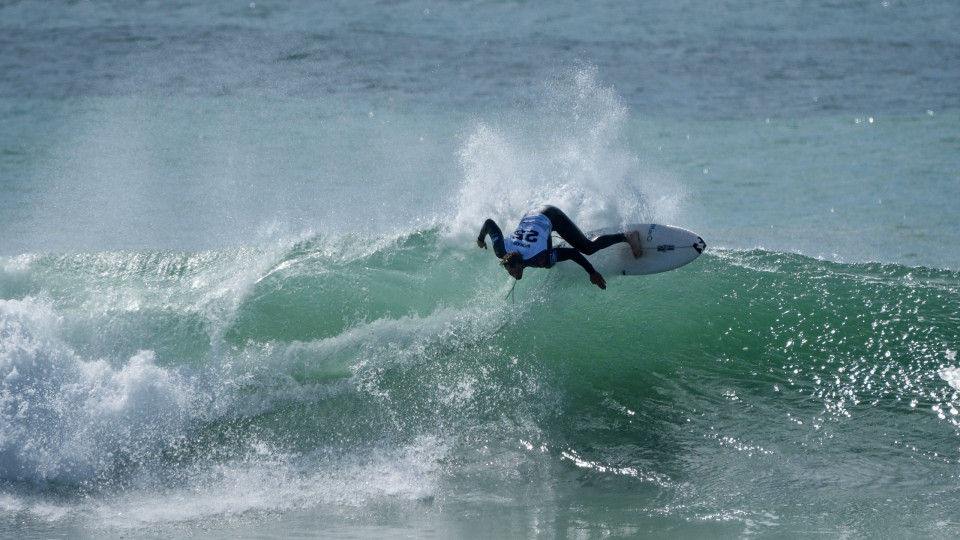 Frederico Morais eliminated in the second round of the Sydney Surf Pro