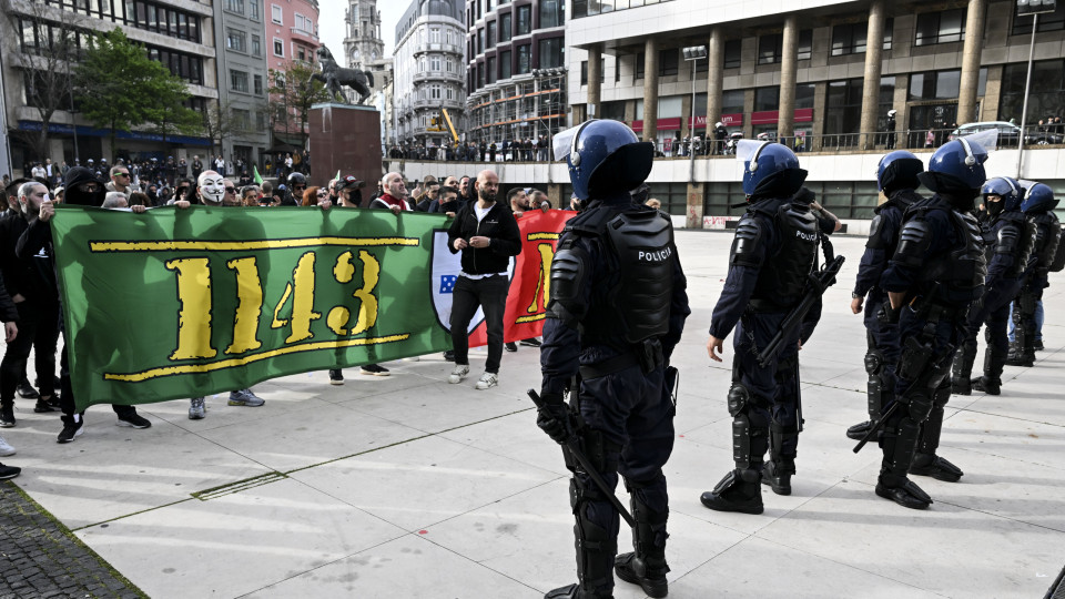 Uma pessoa identificada na manifestação do Grupo 1143 no Porto
