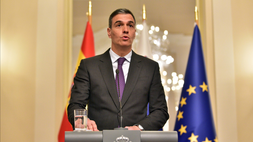 Spanish 'Geringonça' parties ask Sánchez not to resign